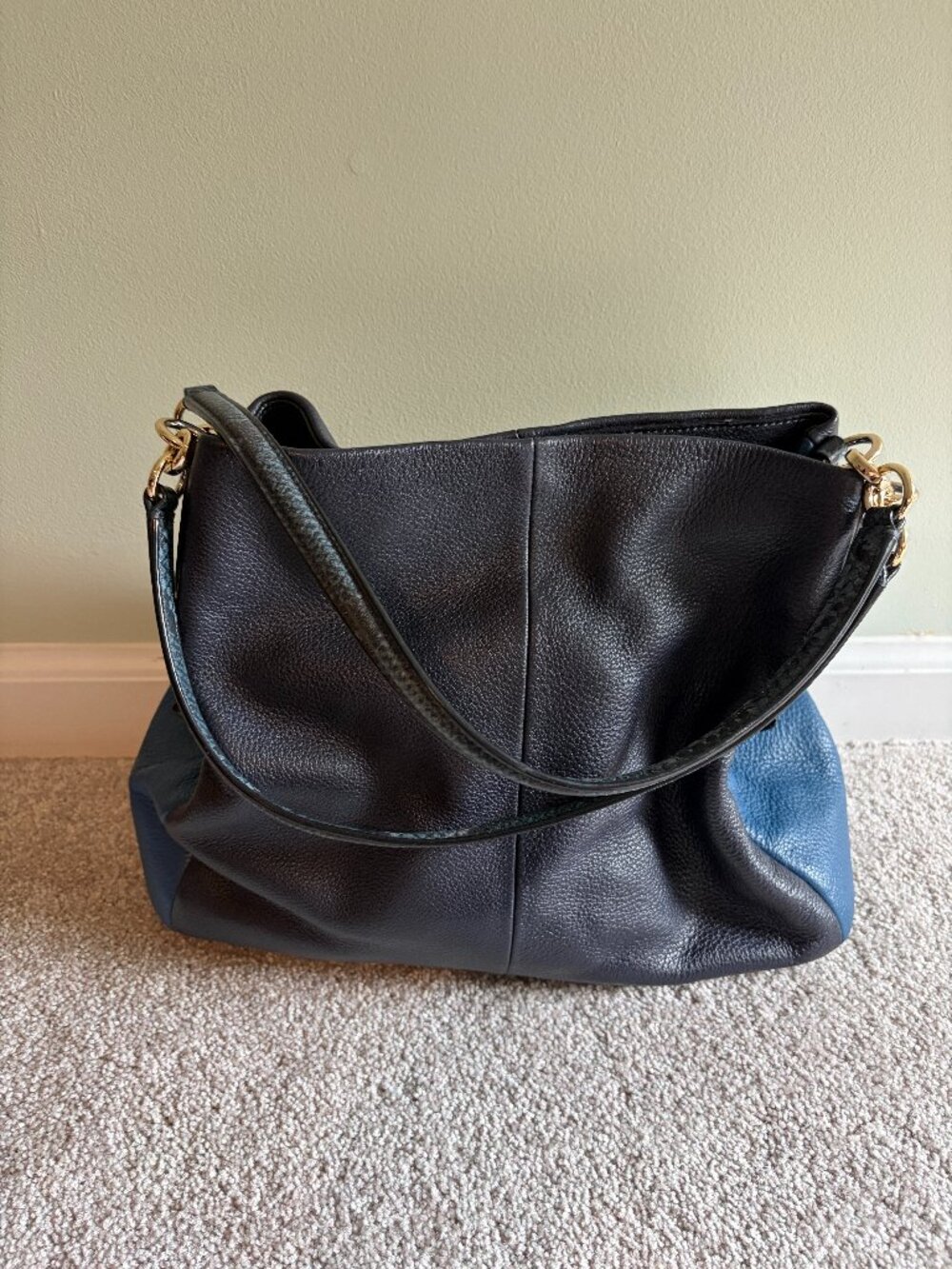 Coach blue leather two-tone three compartment shoulder bag